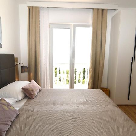 Amari Apartment Starigrad Paklenica Bagian luar foto