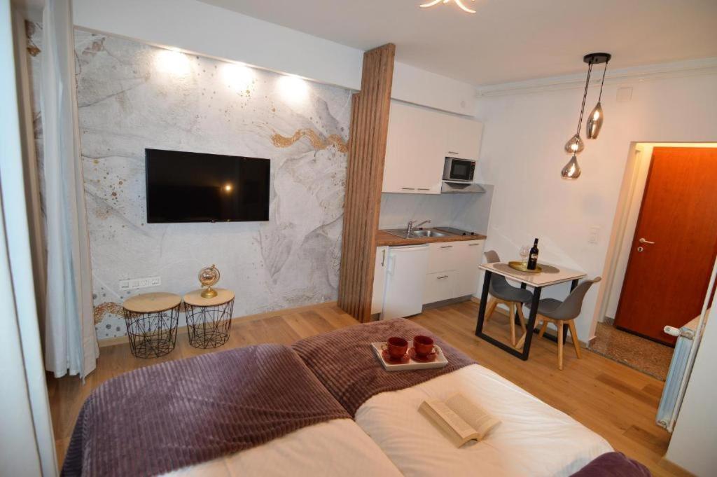 Amari Apartment Starigrad Paklenica Bagian luar foto