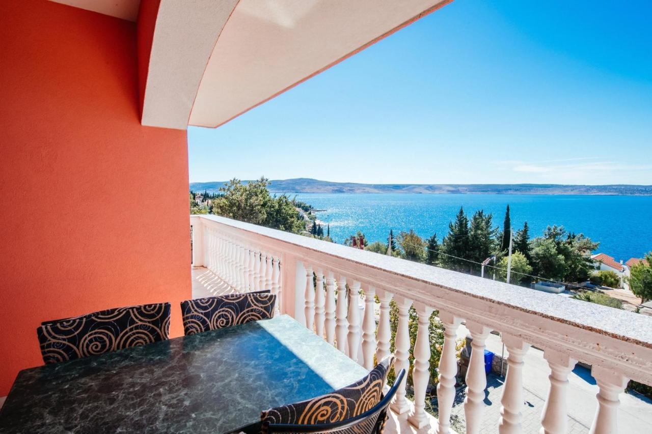 Amari Apartment Starigrad Paklenica Bagian luar foto