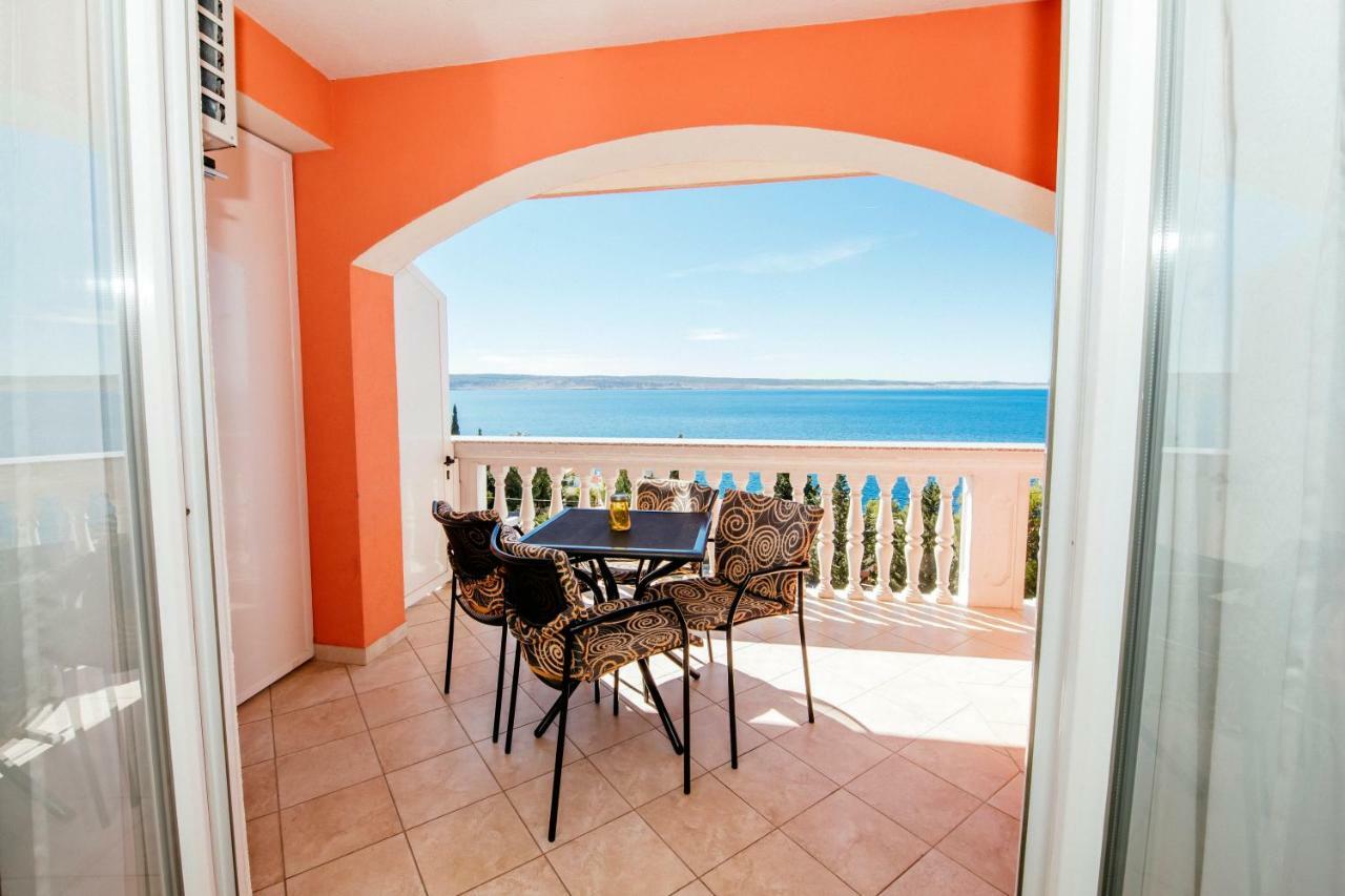Amari Apartment Starigrad Paklenica Bagian luar foto